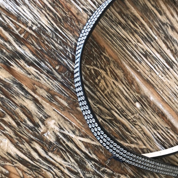 Women’s Black Belt with silver accents. Size L - Picture 6 of 6